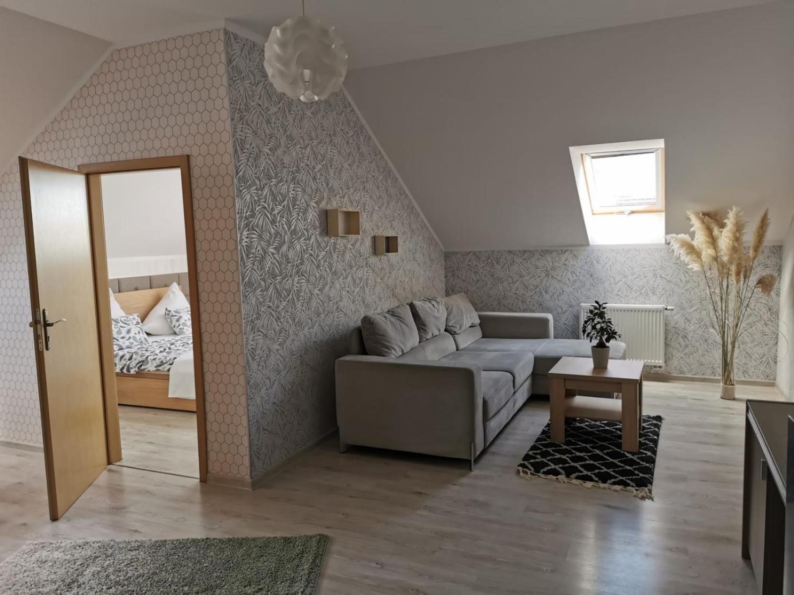 Magnolia Hotel&Restauracja Jawor Εξωτερικό φωτογραφία